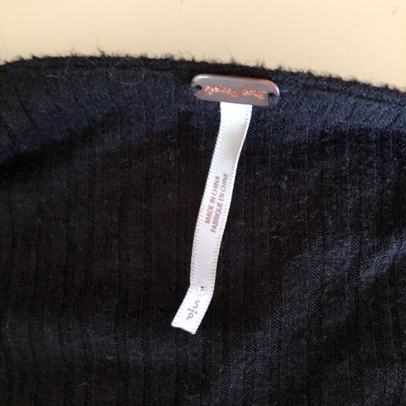 Free People Black Ribbed Crop Ruffle Cuff Sleeve Top Small - Picture 2 of 5